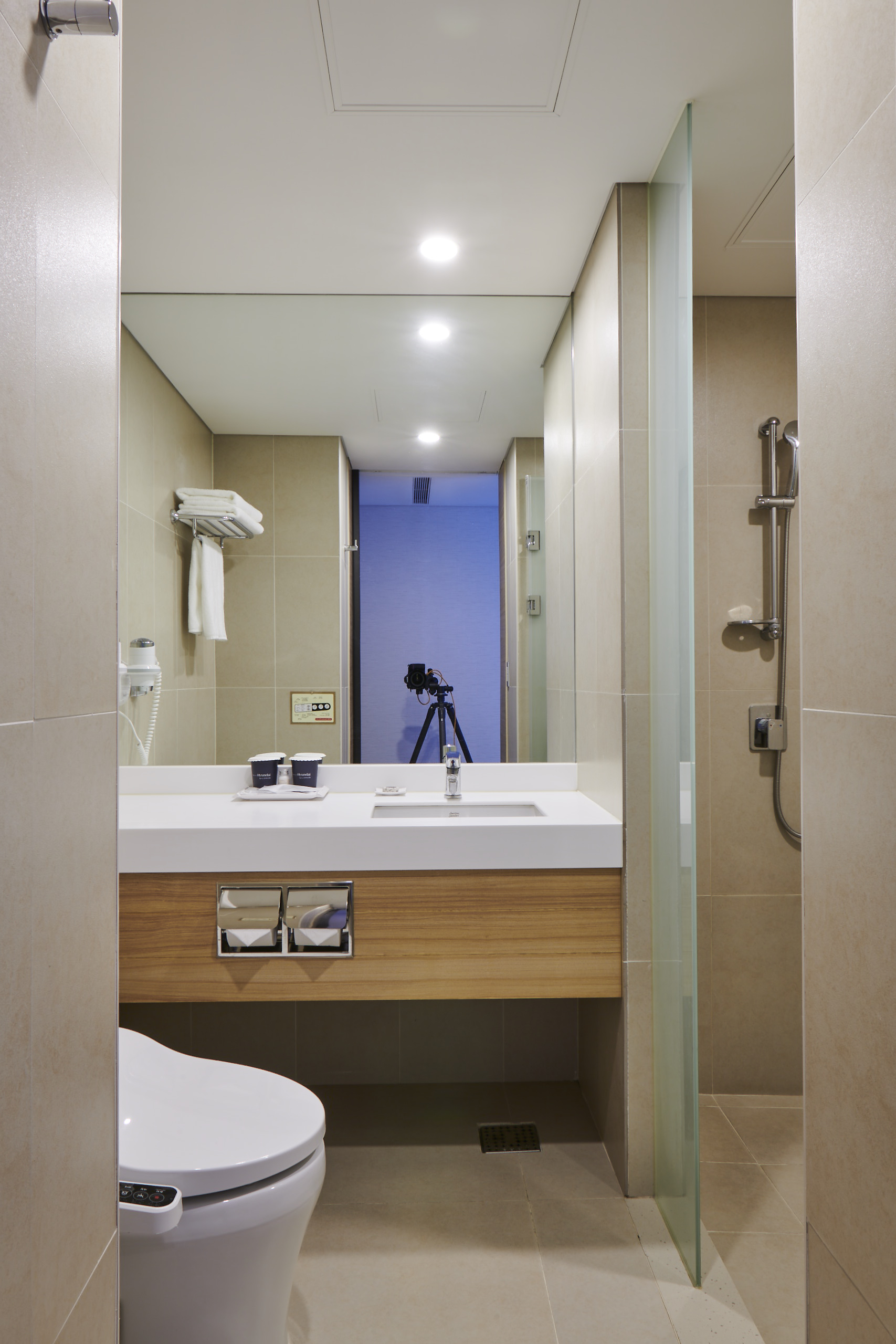room-card-img-1